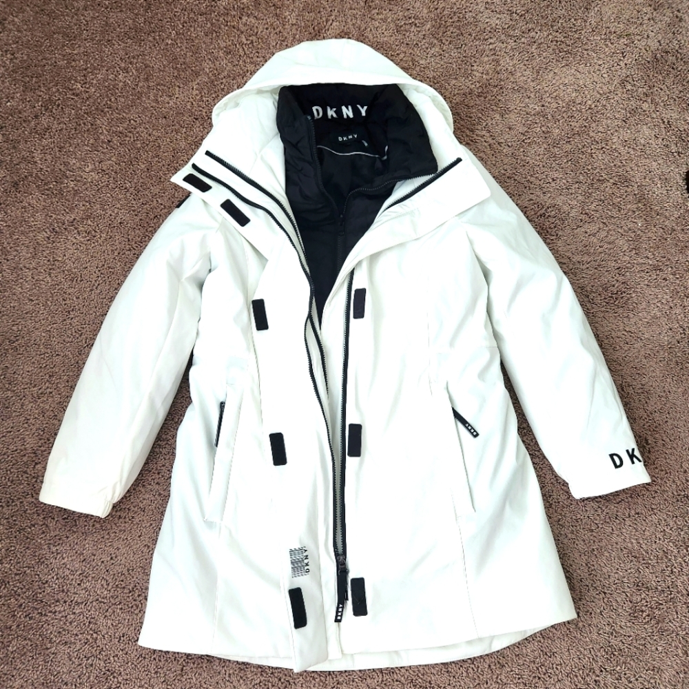 DKNY Dual Coat/Parka/Jacket Hooded White & Black Sz Med